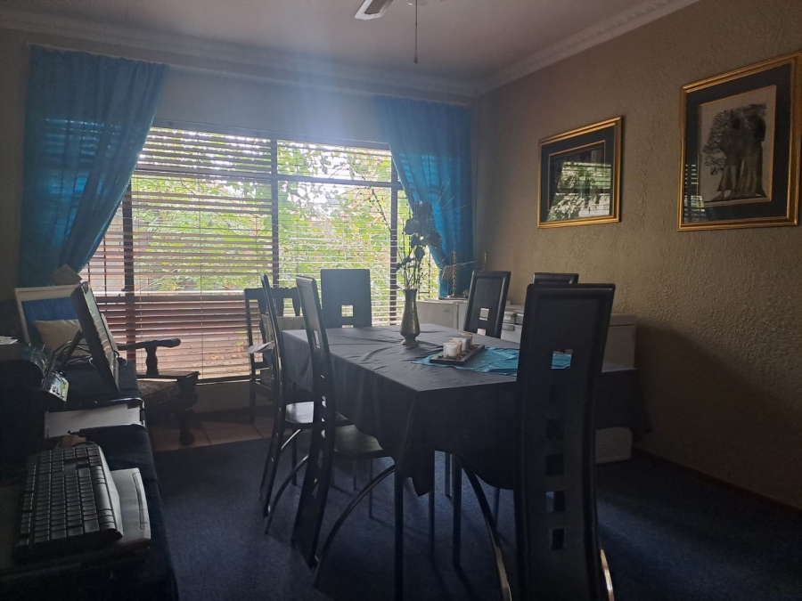 4 Bedroom Property for Sale in La Hoff North West